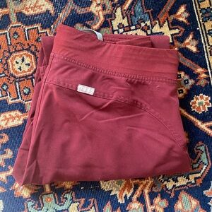 EUC figs burgundy scrub top and bottom set size medium